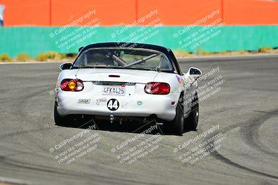 media/Oct-18-2025-Extreme Speed (Sat) [[d6d7e1fef1]]/Group 2 Green/Session 2 (Turn 3)/